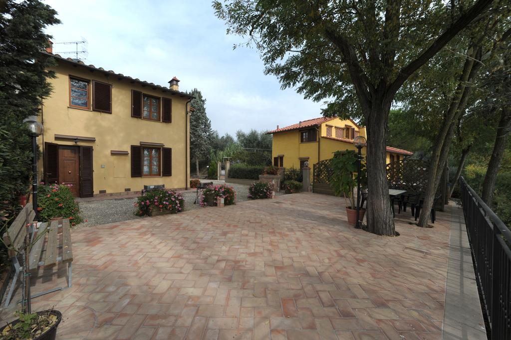 Hostal Gli Oleandri Castelfiorentino Exterior foto